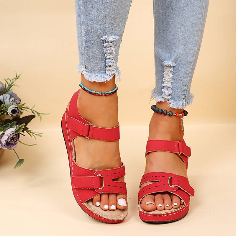 Caitlin™  | Orthopedic Support Meets Summer Style